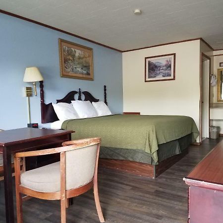 A Sapphire Inn Франклин Экстерьер фото