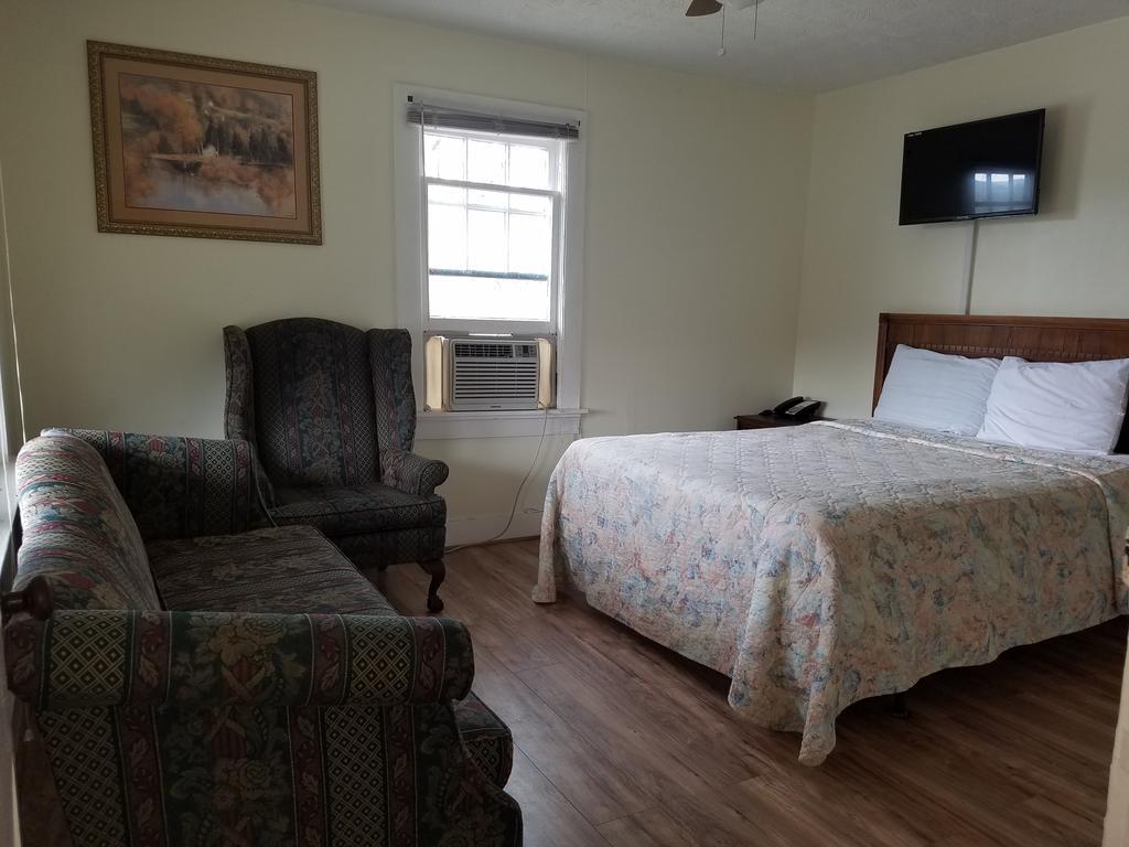 A Sapphire Inn Франклин Экстерьер фото
