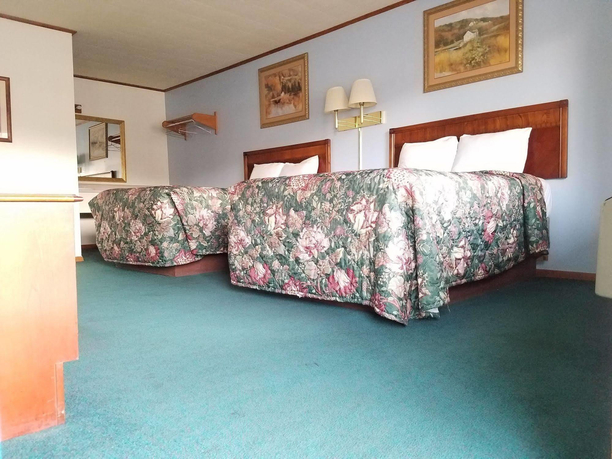 A Sapphire Inn Франклин Экстерьер фото